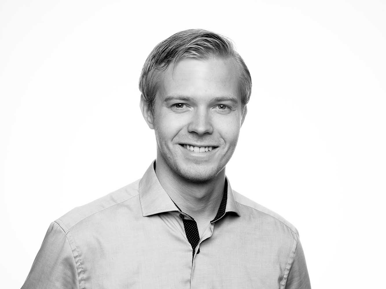 Stian Røstgård arbeider som Business Intelligence Developer hos Eiendomshuet Malling & Co.